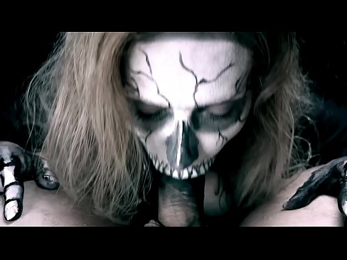 ❤️ Demonflicka suger kuk med sin svarta mun och sväljer sperma. ❤❌ Kvalitets sex at sv.teatroporno.ru ﹏